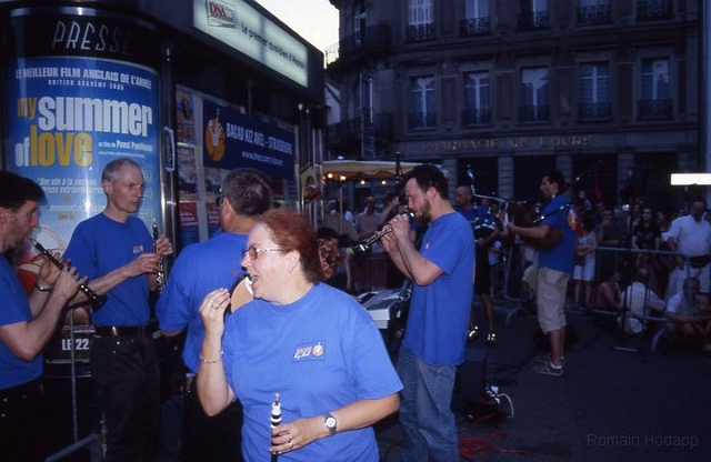 FL000 (11).jpg - 21 Juin 2005. Strasbourg (67). Fête de la musique.